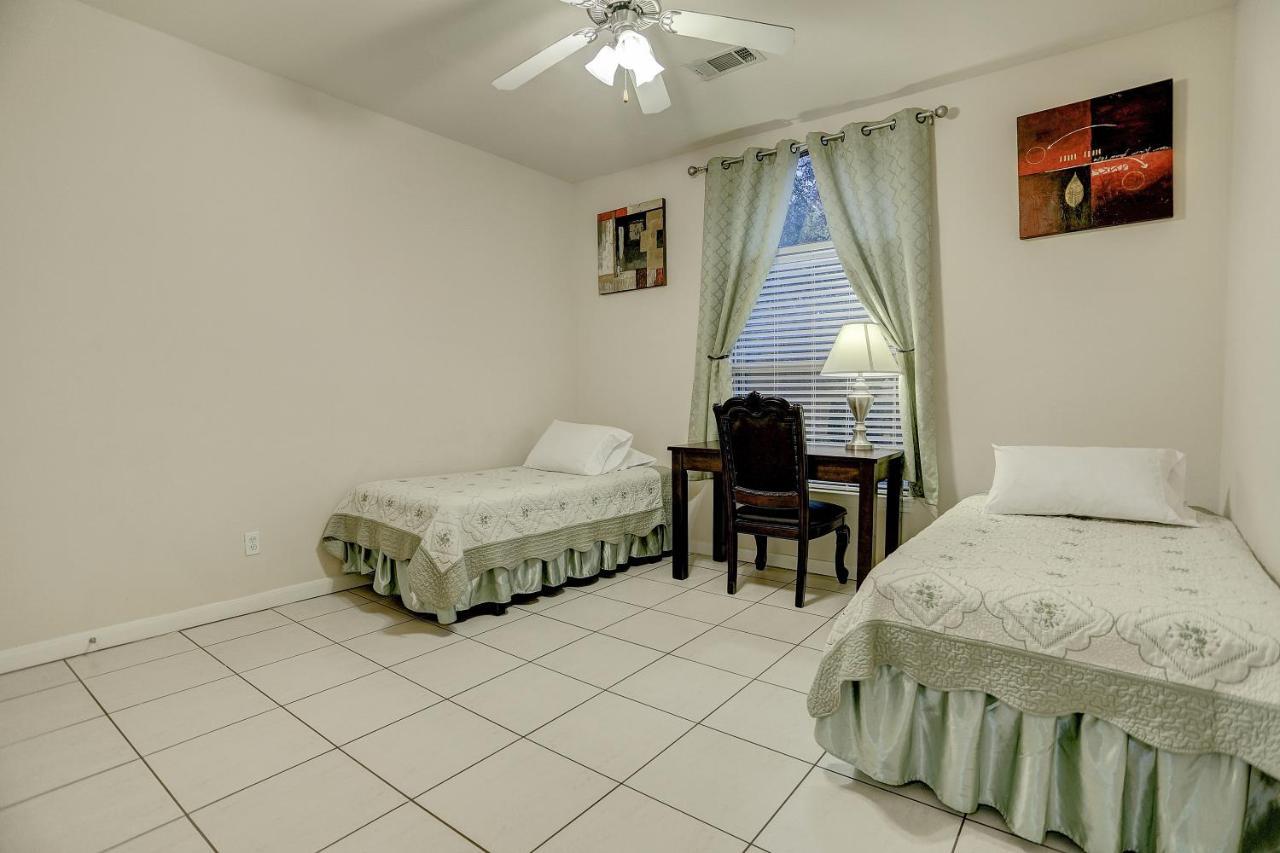 Villa Laverne 3 Bedroom Suite Furnished Condos Houston Eksteriør billede