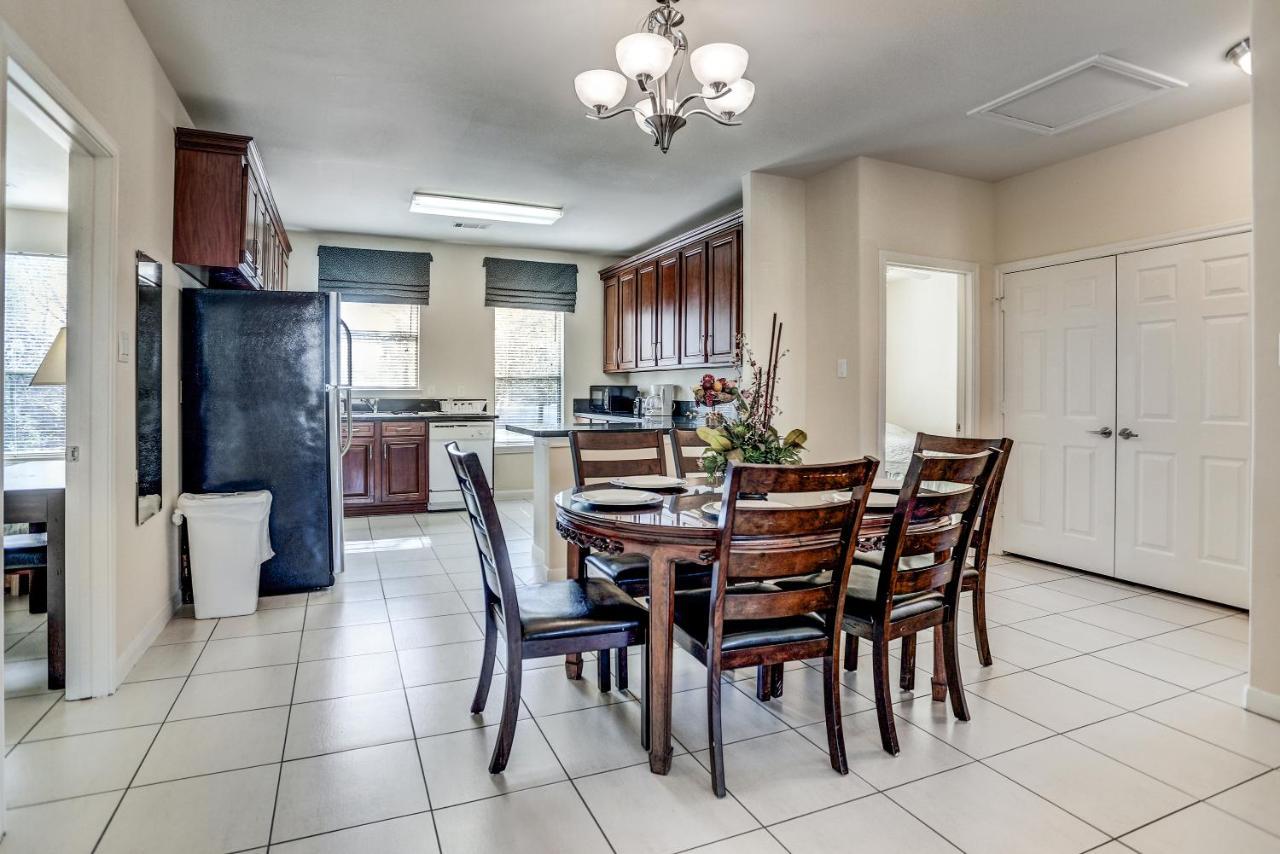 Villa Laverne 3 Bedroom Suite Furnished Condos Houston Eksteriør billede